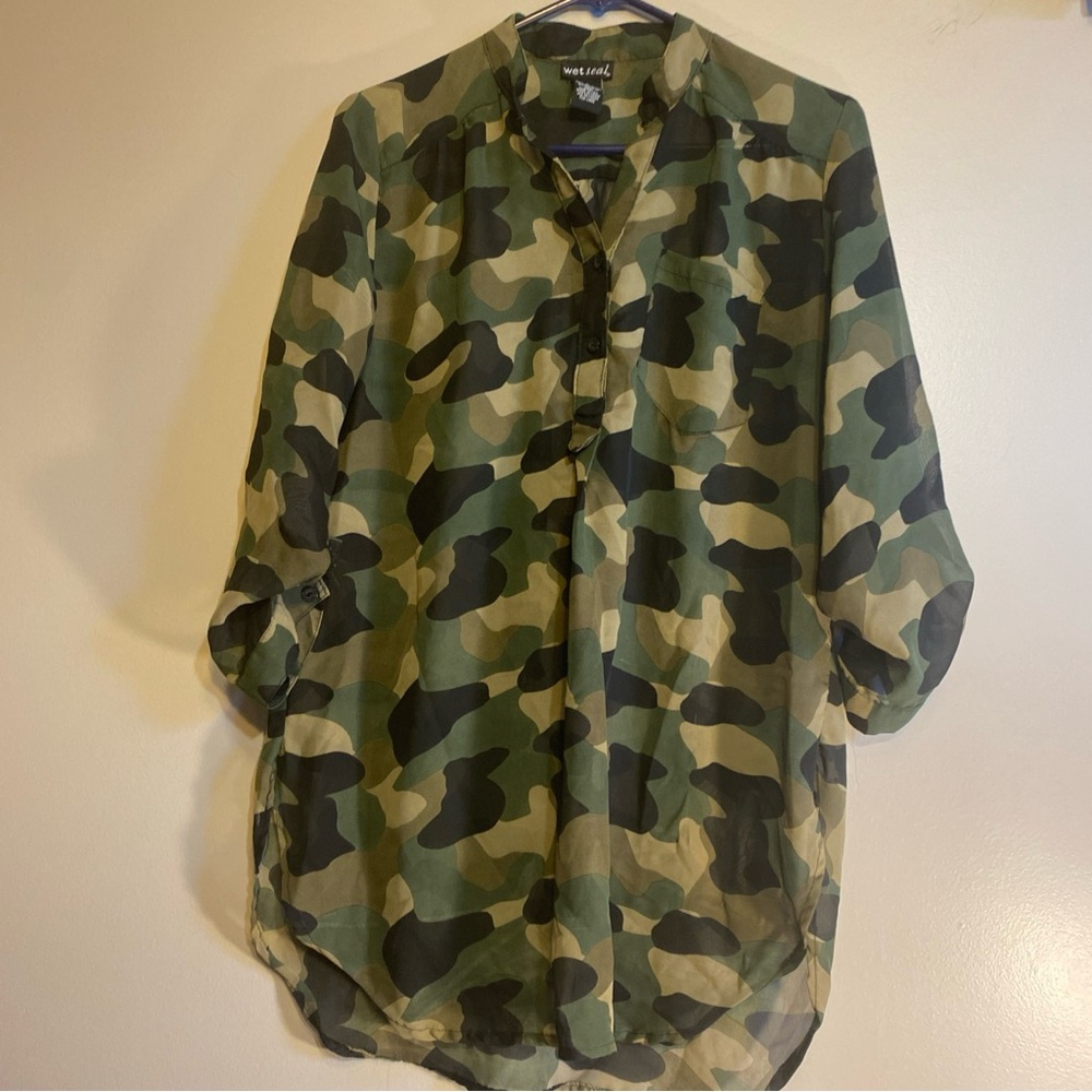 Wet Seal Women’s L Sheer Army Style Camo Print‎ Button Down Blouse